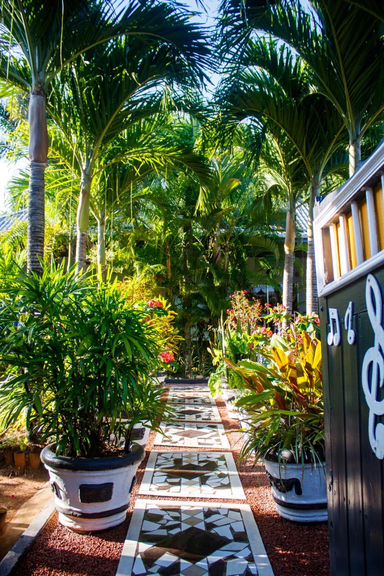 Nid'Aigle Lodge Baie Sainte Anne Ngoại thất bức ảnh