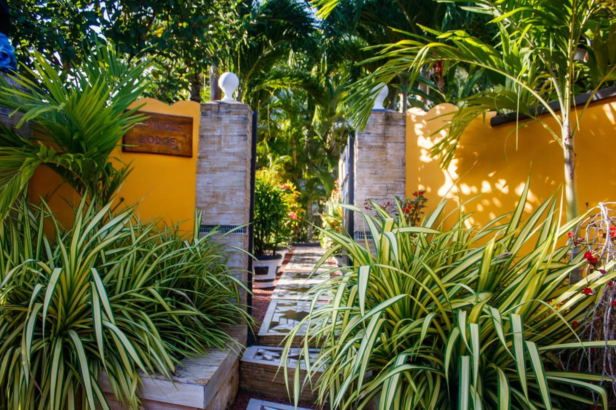 Nid'Aigle Lodge Baie Sainte Anne Ngoại thất bức ảnh